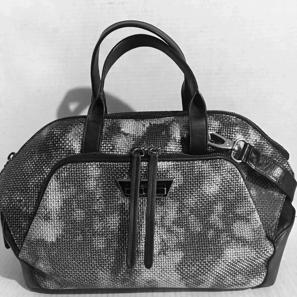 Lindsey Nicole Bedford leather satchel handbag